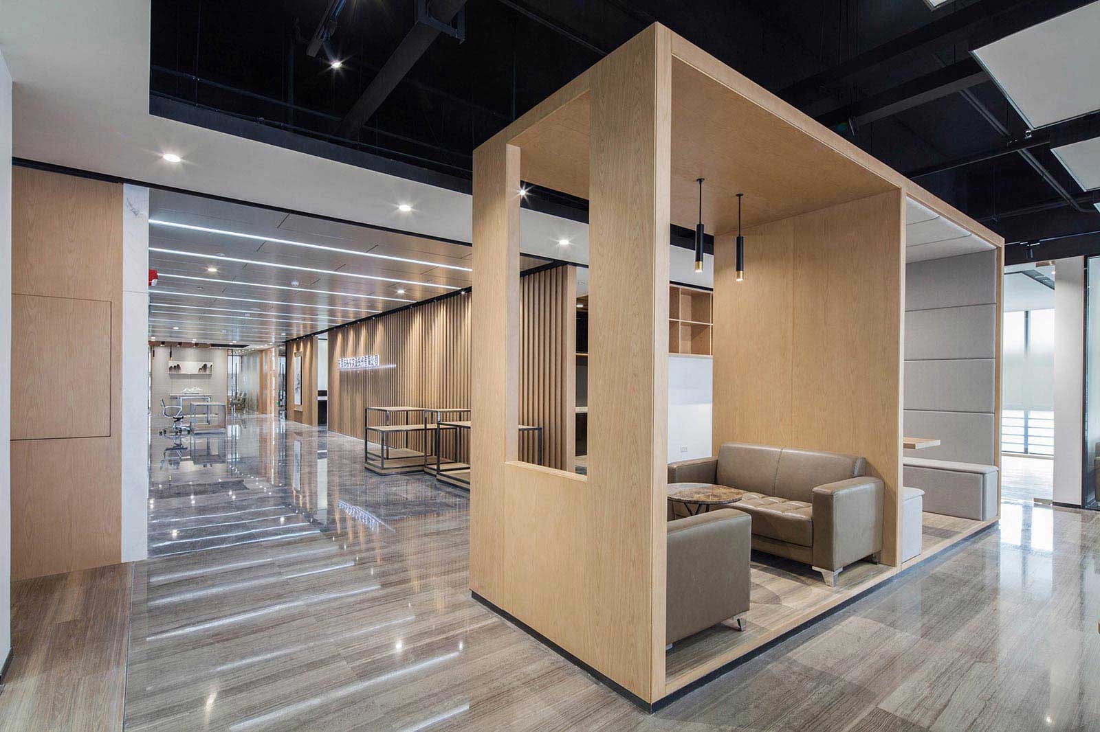 時尚簡約風(fēng)格閔行莘莊辦公室裝修設(shè)計